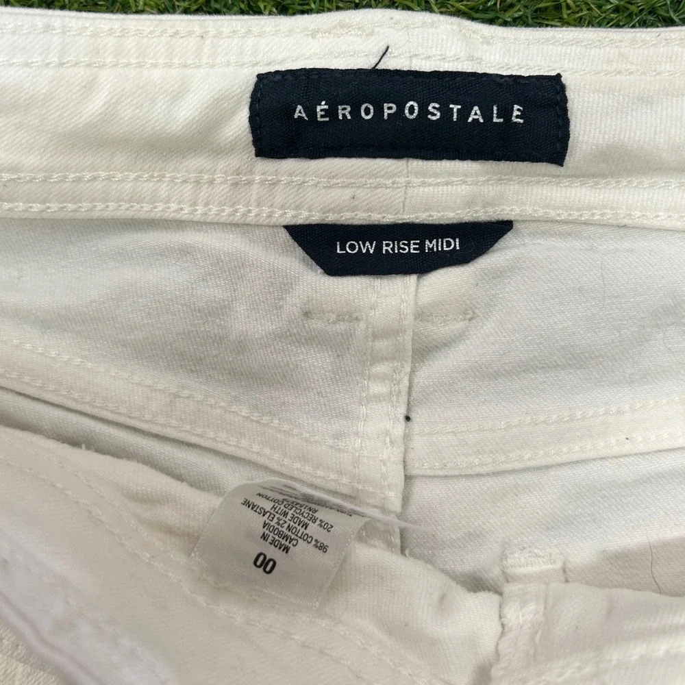 Aeropostale Womens White Low Rise Midi Cargo Denim Shorts Size 00 Stretch